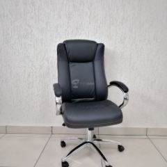 Кресло Barneo K-45 для руководителя (черная экокожа) в Нягани - nyagan.mebel24.online | фото