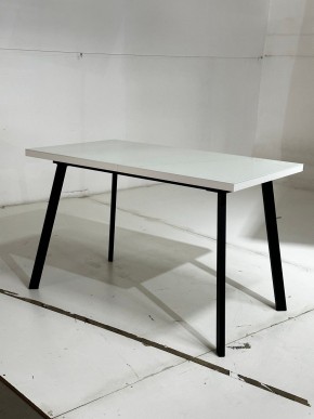 Стол ФИН 140 Белый, стекло/ Черный каркас М-City в Нягани - nyagan.mebel24.online | фото 2
