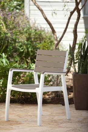 Стул c подлокотниками Гармония (Harmony armchair) белый-капучино в Нягани - nyagan.mebel24.online | фото 1
